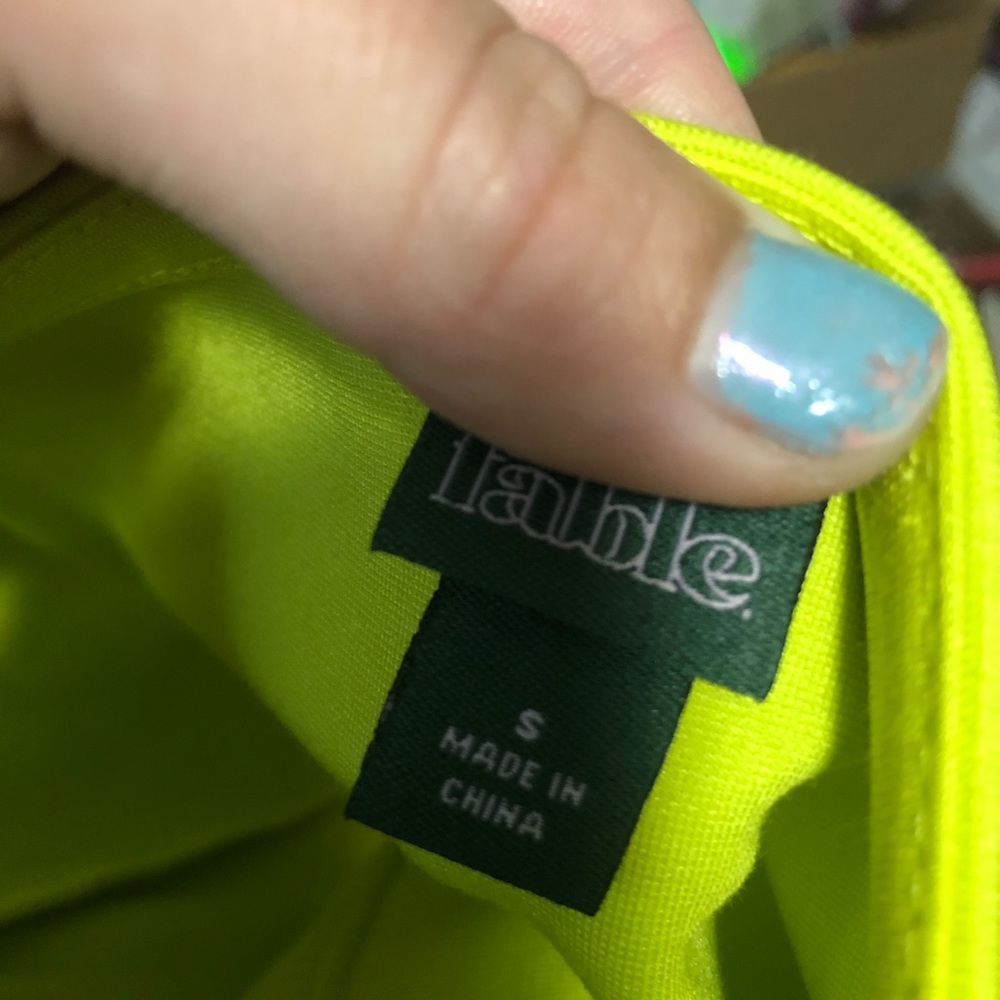 2 Piece ๐ - Picture 2 of 2